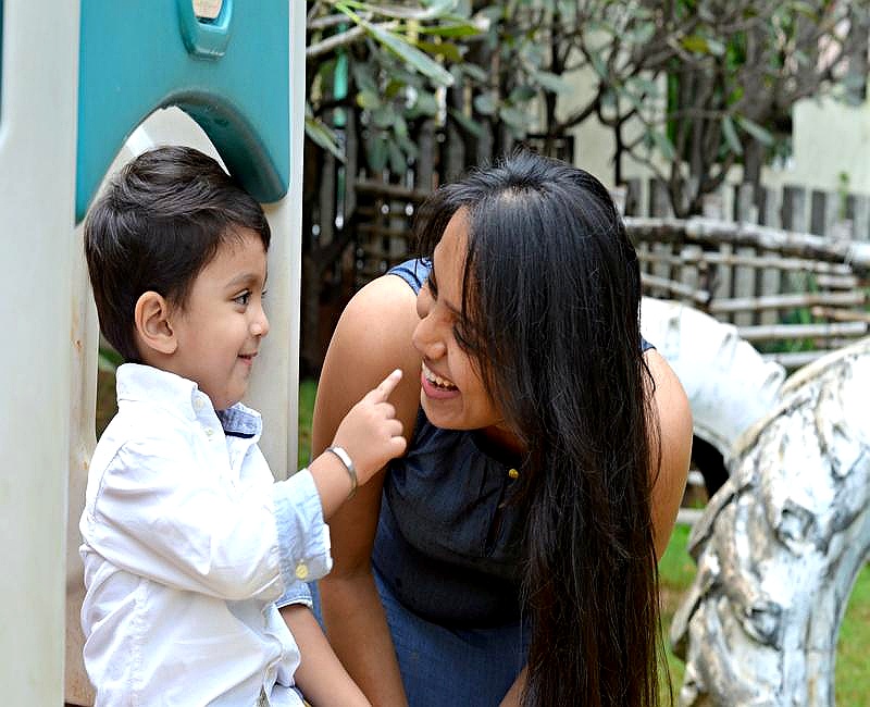 child-mother-talking